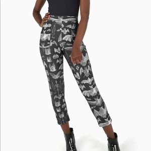 NWOT Blackmilk Gone Batty Cuffed Pants Sz SM